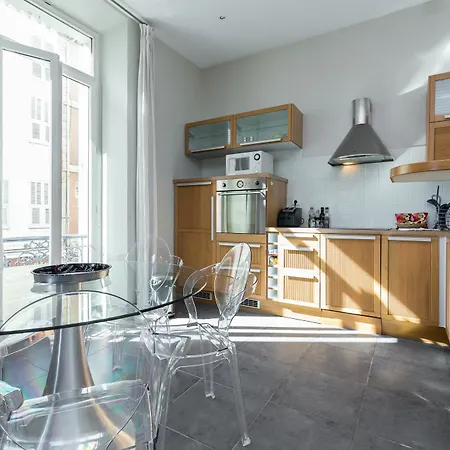 Meynadier Port Apartment